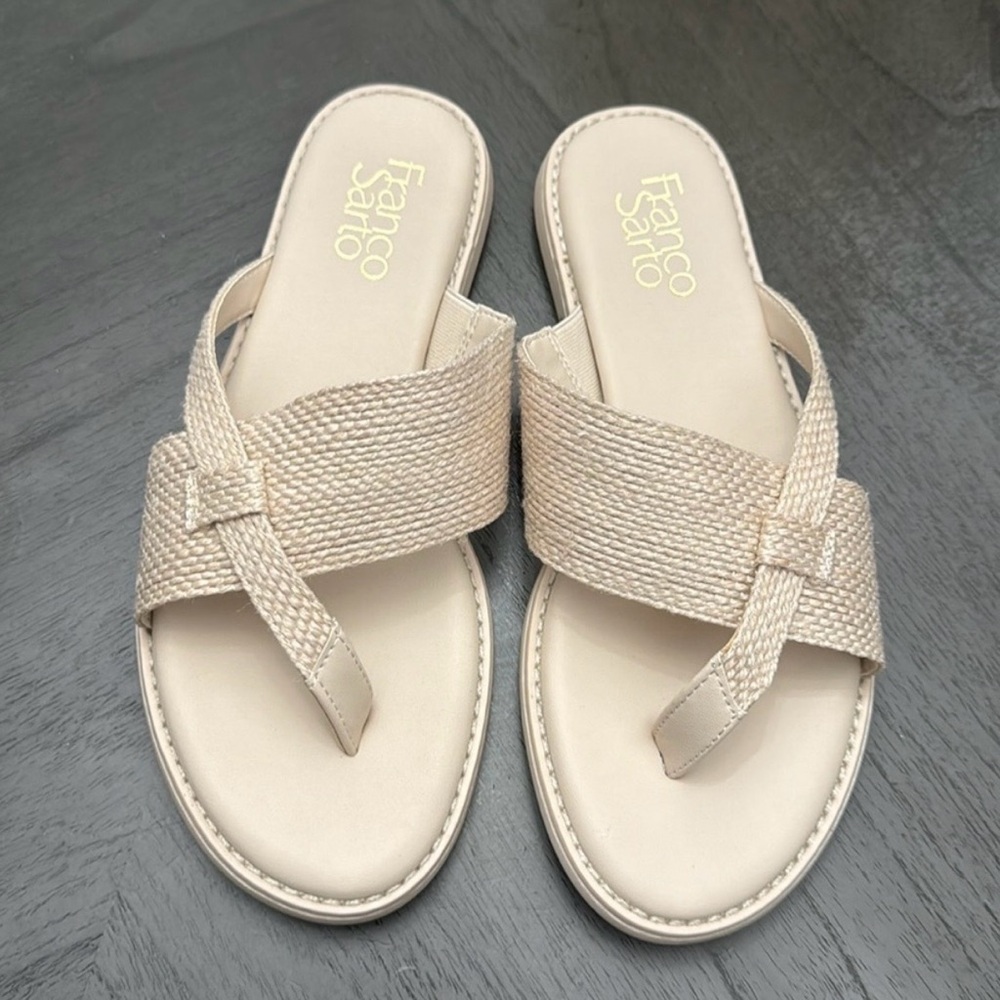 FRANCO SARTO Jenice Womens Natural Fb Slip On Thong Sandals size 7